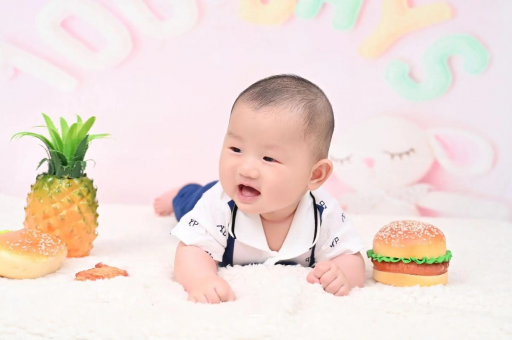 芜湖宝宝在妈妈肚子里